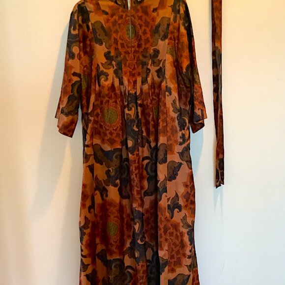 Jim Thompson Classic- Vintage 1970s Thai Silk Kaftan style formal gown Size L - Picture 9 of 14